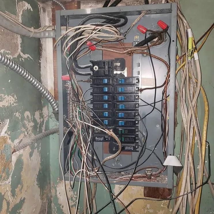 Slide of Sparq Electric