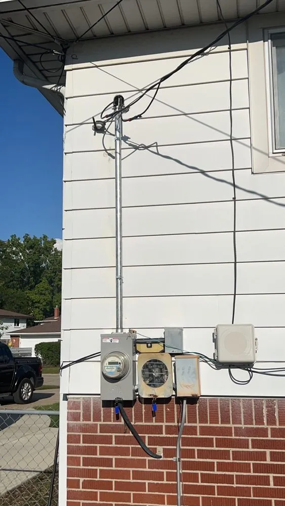 Slide of Sparq Electric