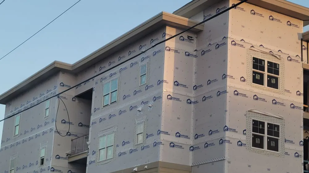 Professional electrician providing circuit breaker repair in , 