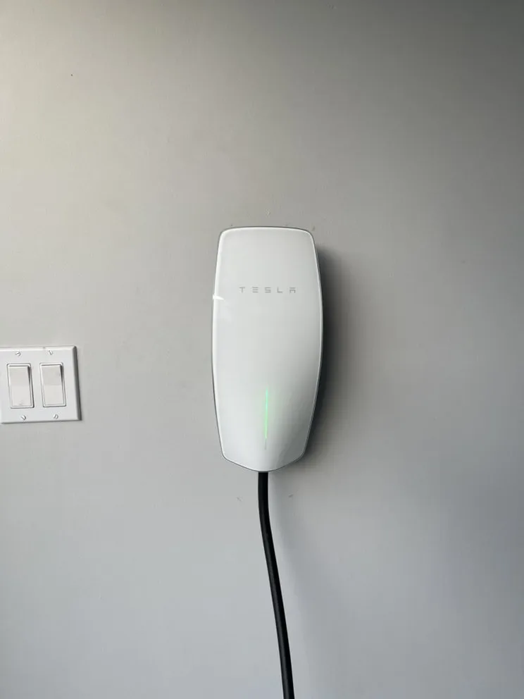 Emergency electrical service for homes in outlet and switch repair,  by 