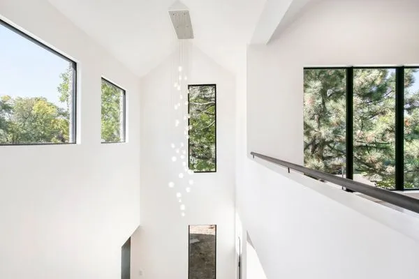 Specialized Electric Company Logo