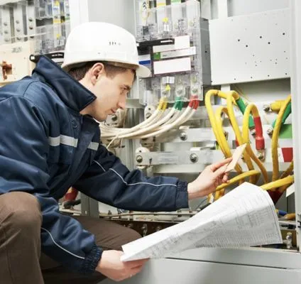 Specialty Engineering Logo