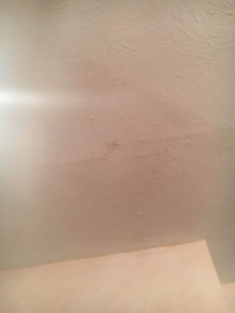 Professional electrician providing electrical repair in , 