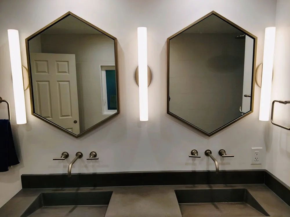 Slide of Spingola Electric