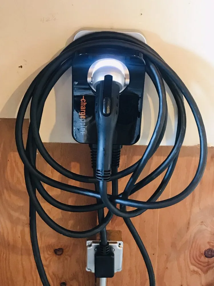 Slide of Spingola Electric