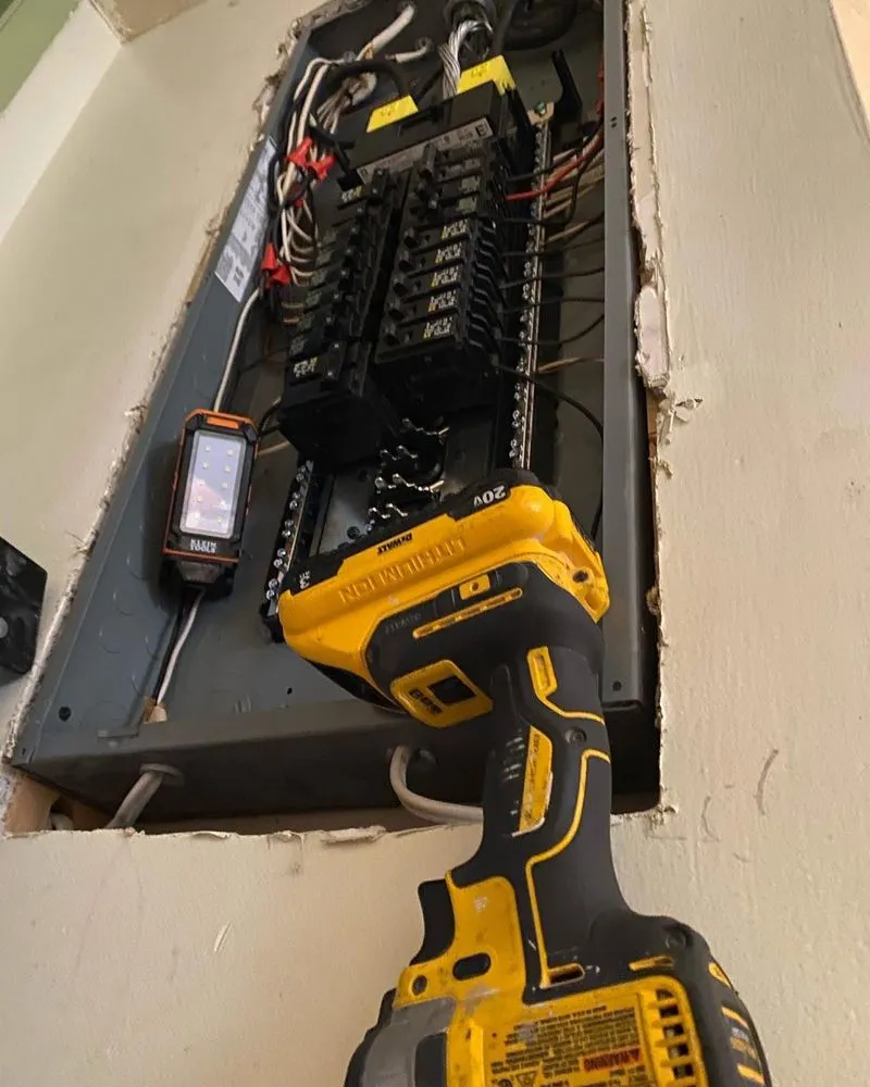 Slide of Spm Electric Services