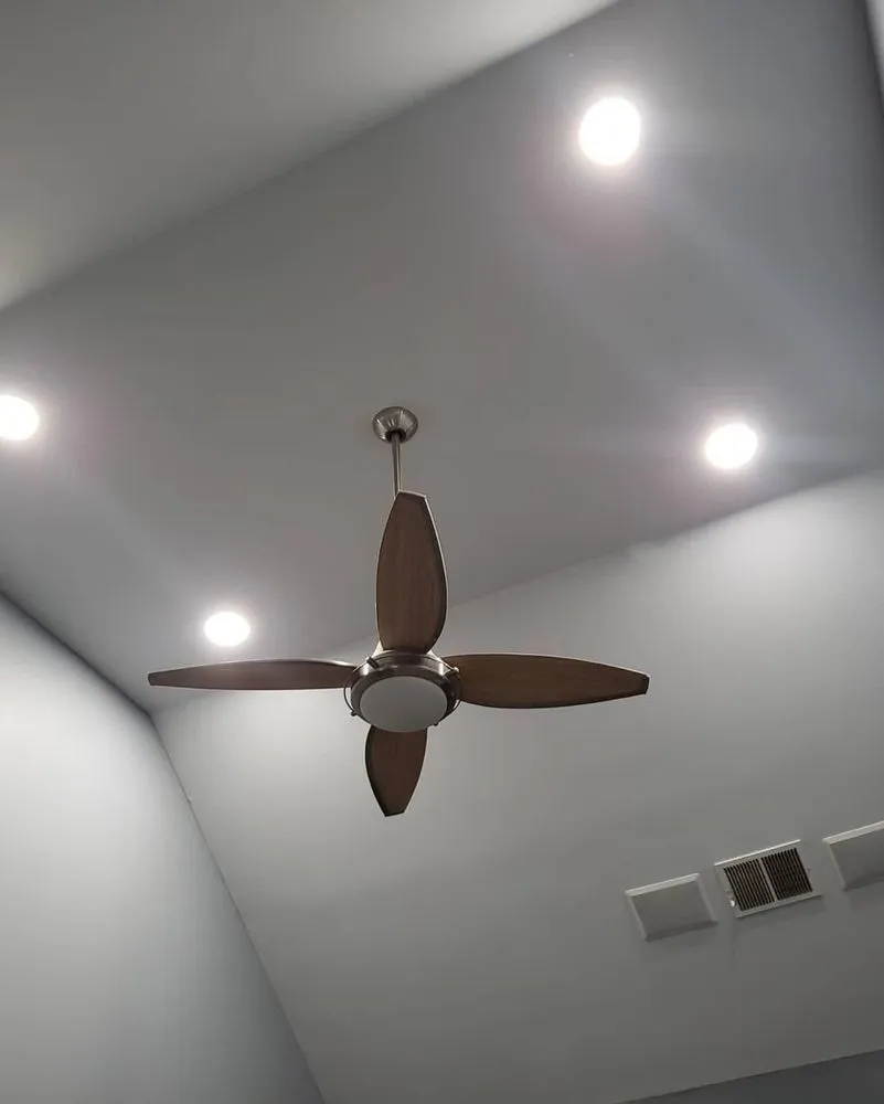 Slide of Spm Electric Services