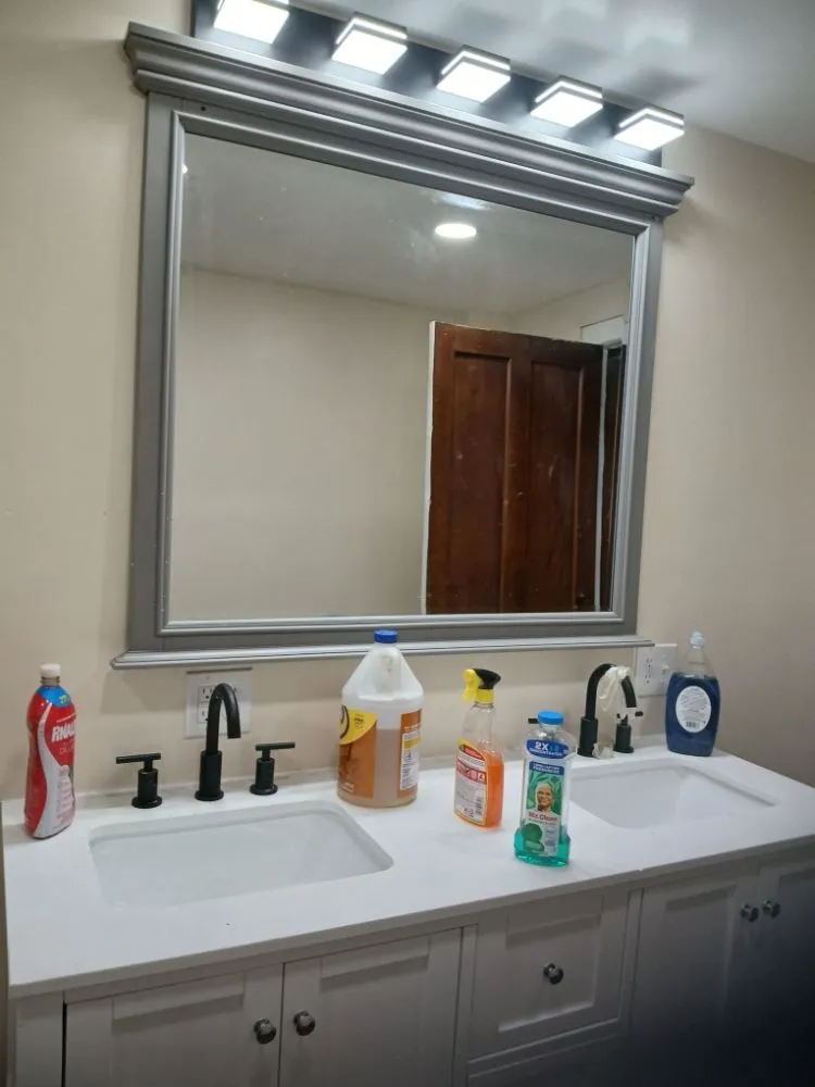 Slide of Spositos Electric