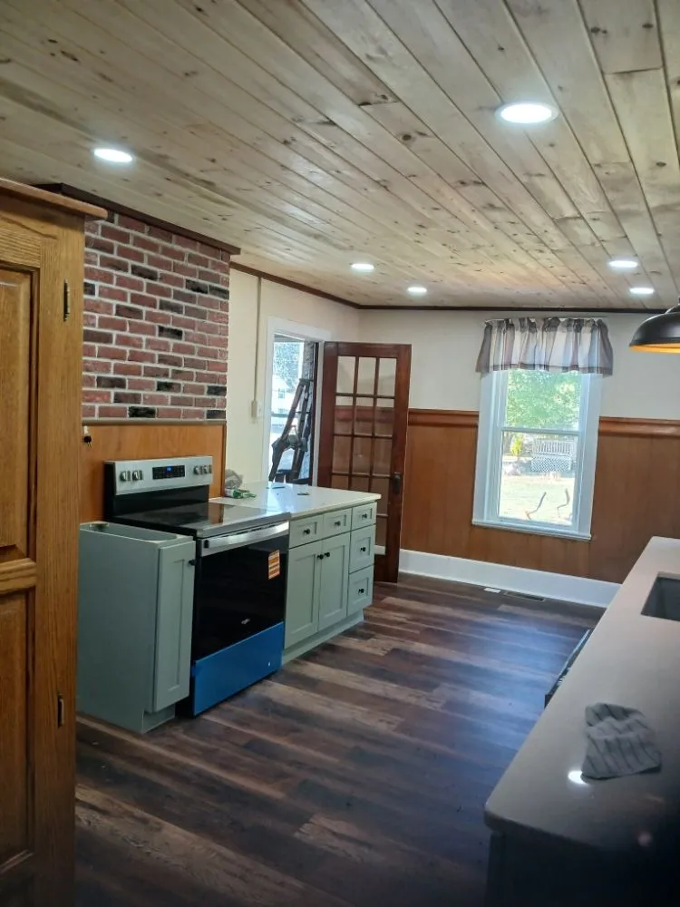 Slide of Spositos Electric