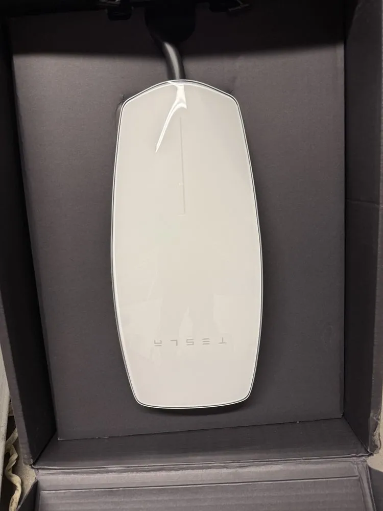 Emergency electrical service for homes in lighting installation,  by 