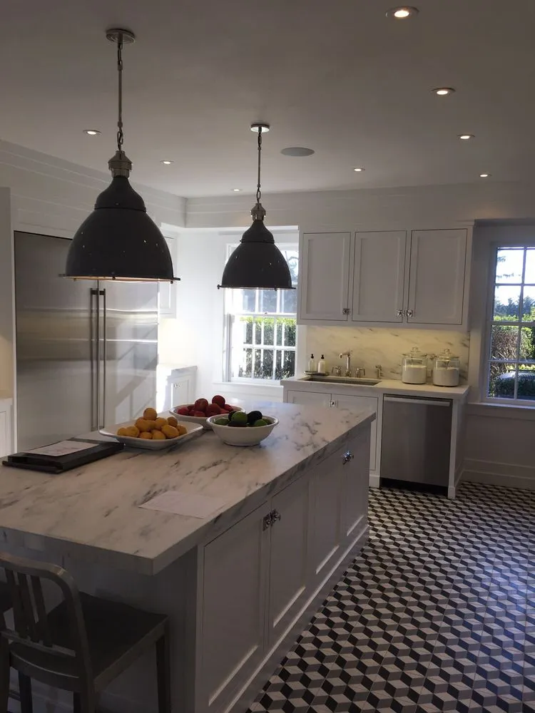 Slide of Spyder Electric