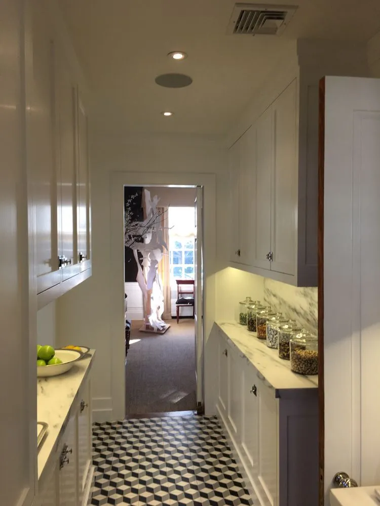 Slide of Spyder Electric