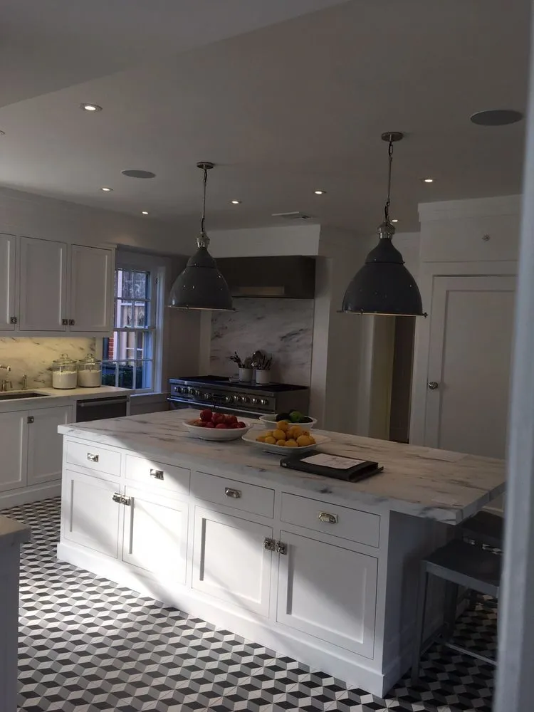 Slide of Spyder Electric