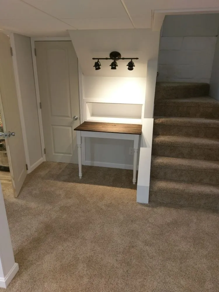 Slide of Spynda Electric