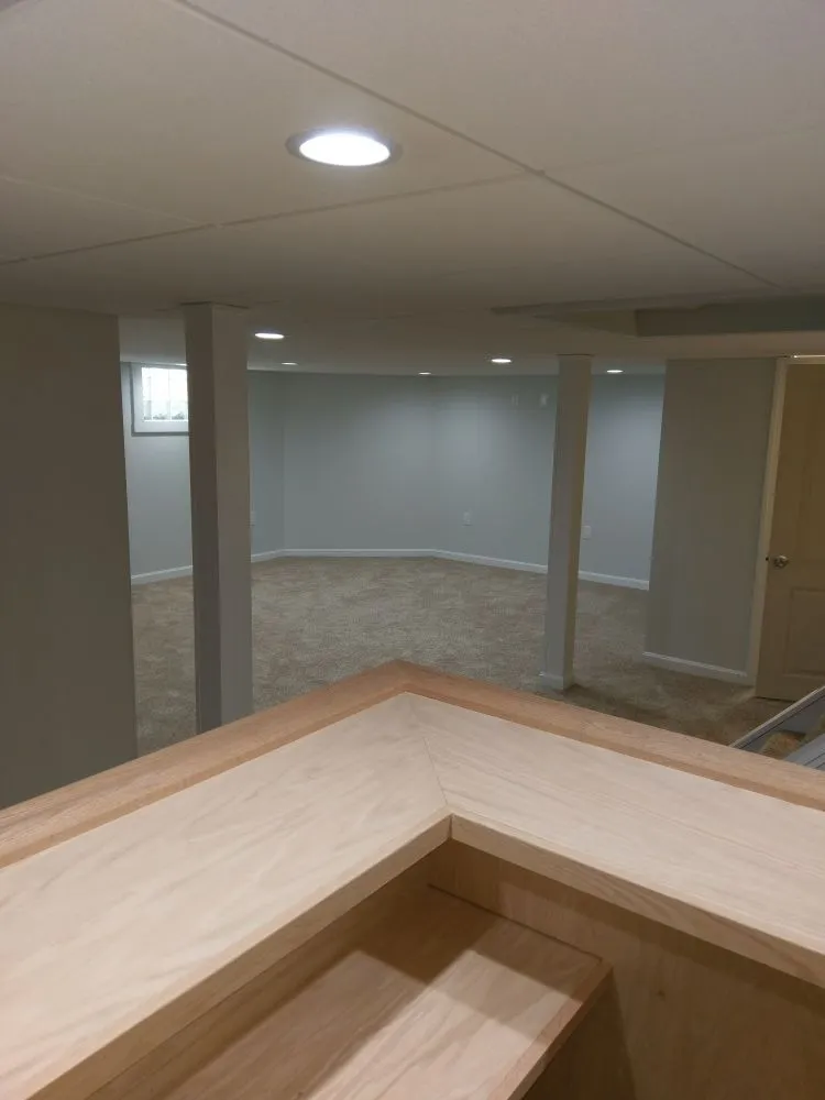 Slide of Spynda Electric