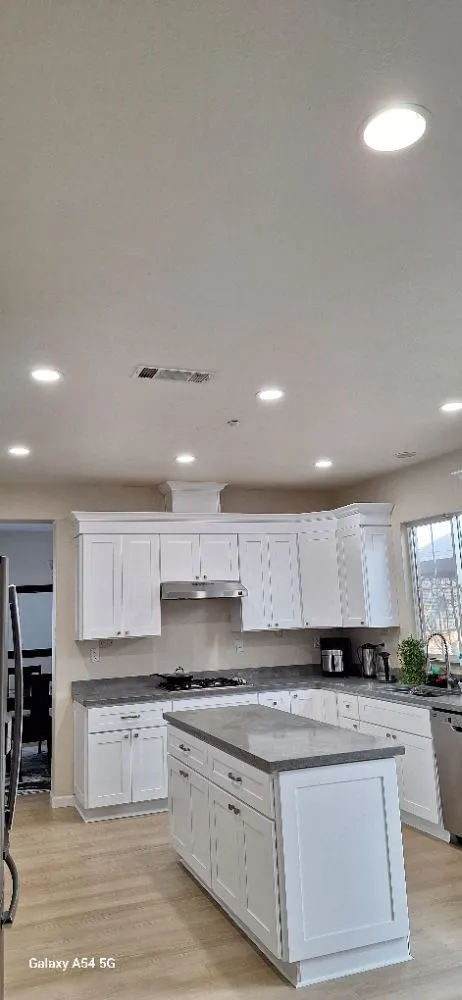 Slide of SQ Handyman