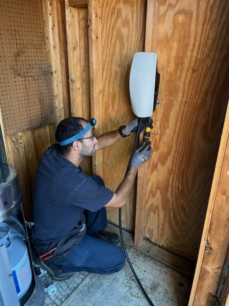 Professional electrical repair service in Sully Station, VA - Square Electrical