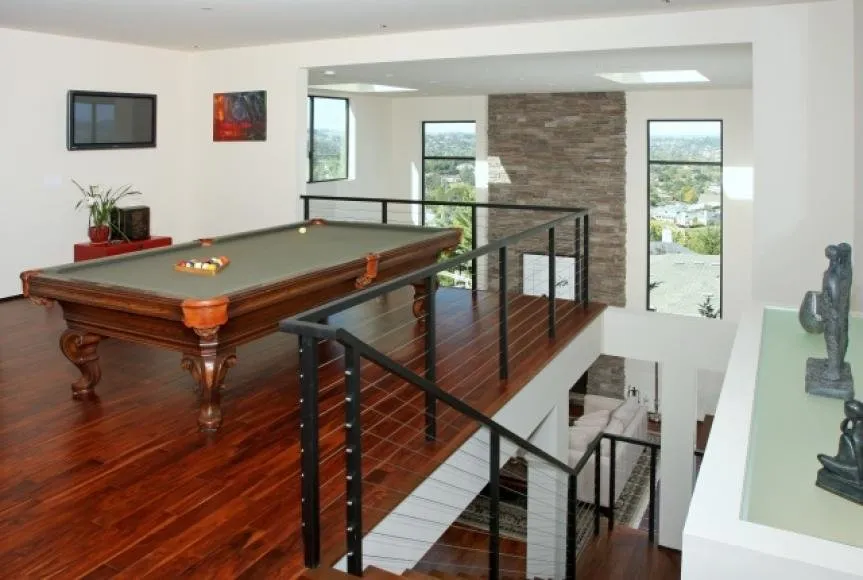 Slide of SR Electric