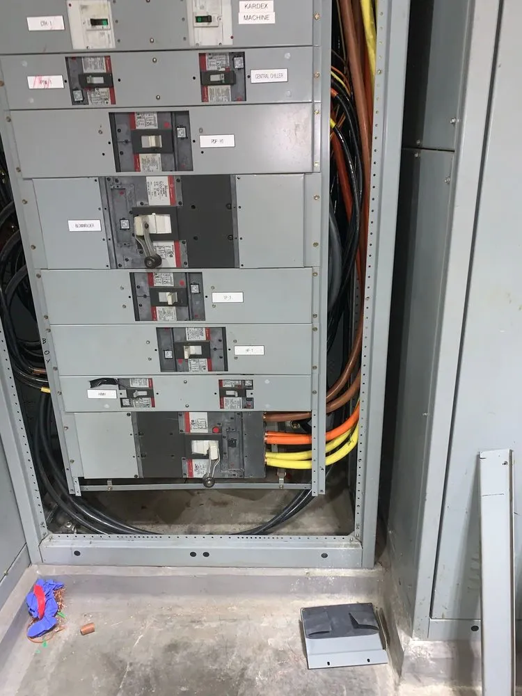 Slide of S&S Electric Services