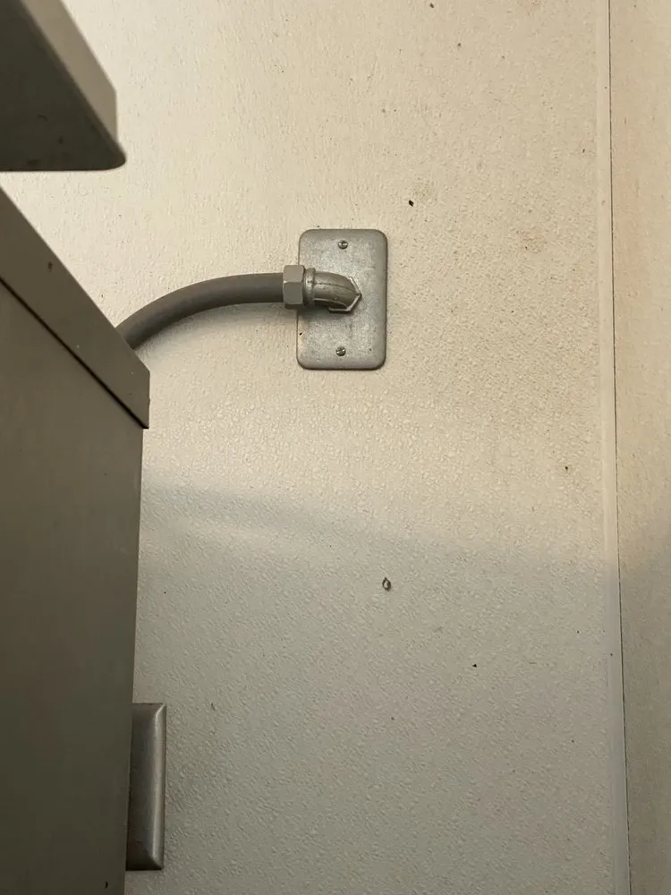 Slide of S&S Electrical