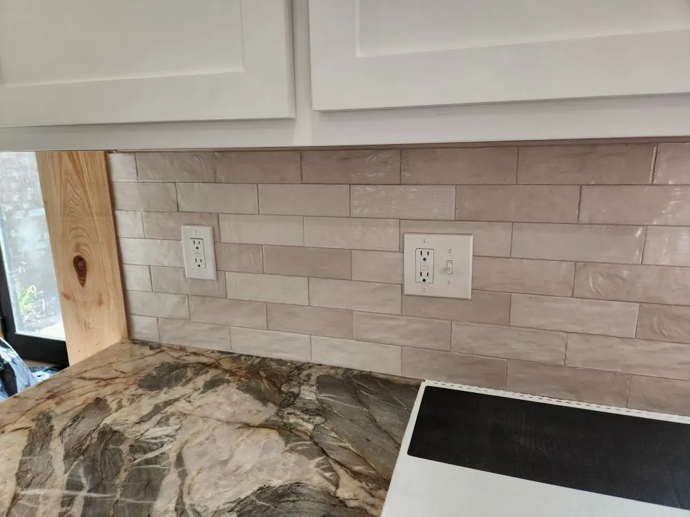 Slide of St Lucy Electric