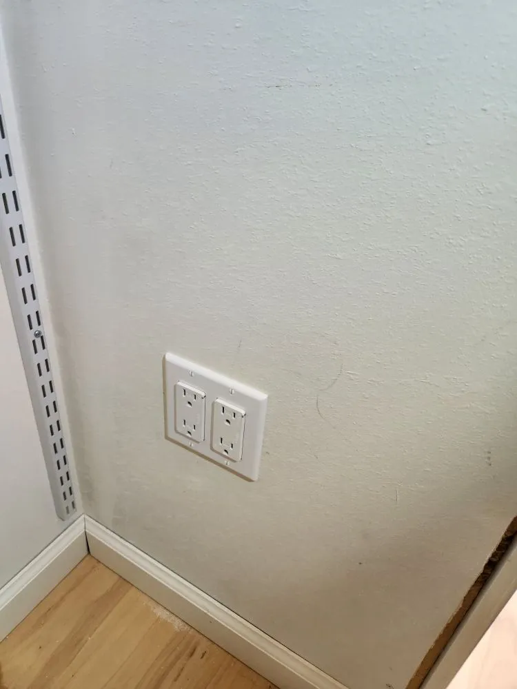 Slide of St Lucy Electric