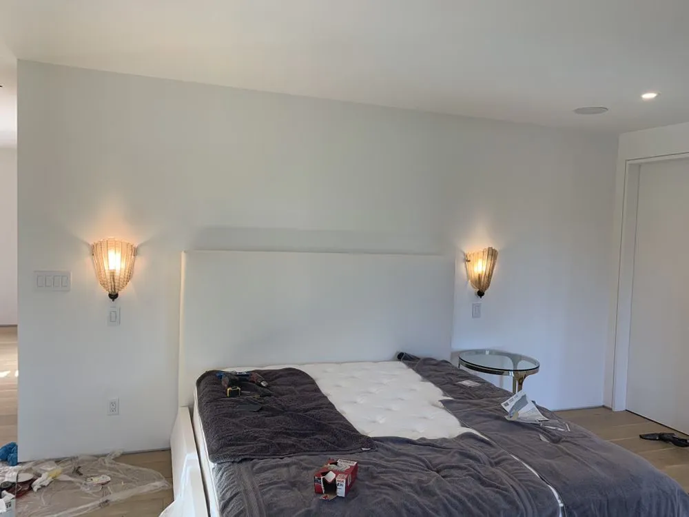 Licensed electrician providing lighting installation in , 