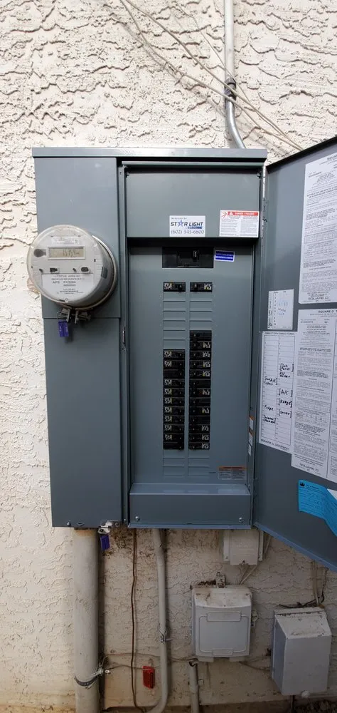 Professional circuit breaker repair in , by Star Light Electric
