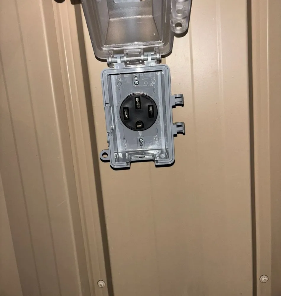 Slide of Starks Electric Group