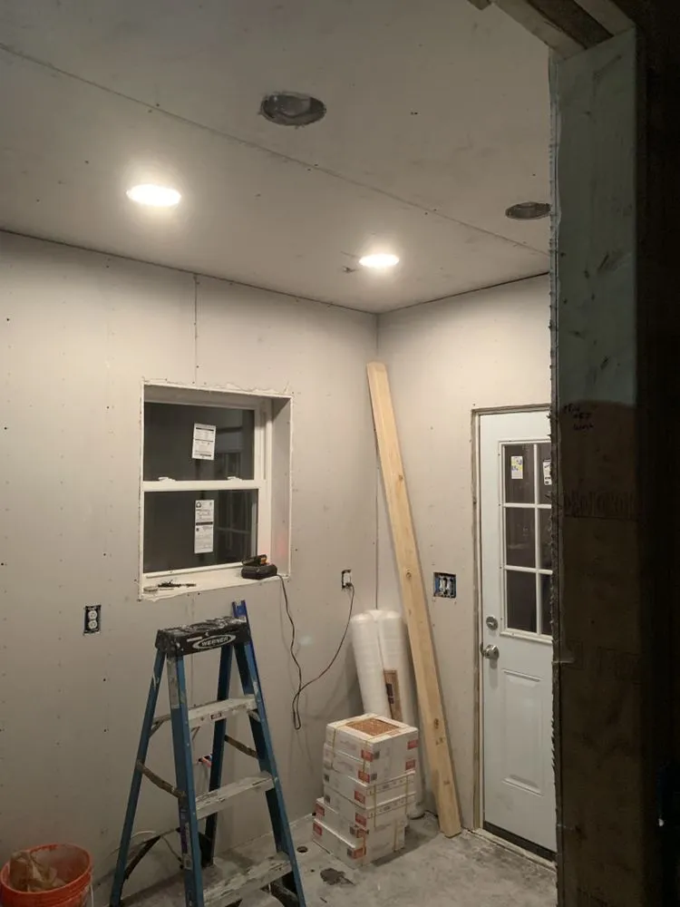 Slide of Starr Construction & Demo