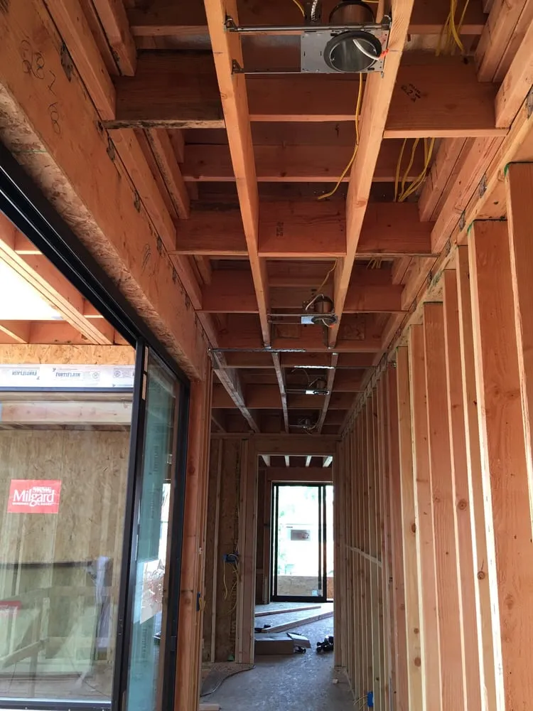 Expert electrician providing wiring installation in Tarzana, CA - Start Electric