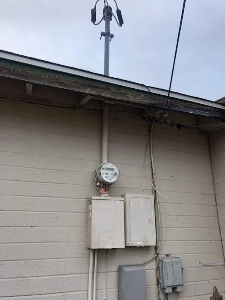 Slide of Static Sun Electric & Solar