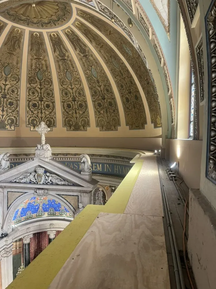 Slide of Statusxelectric