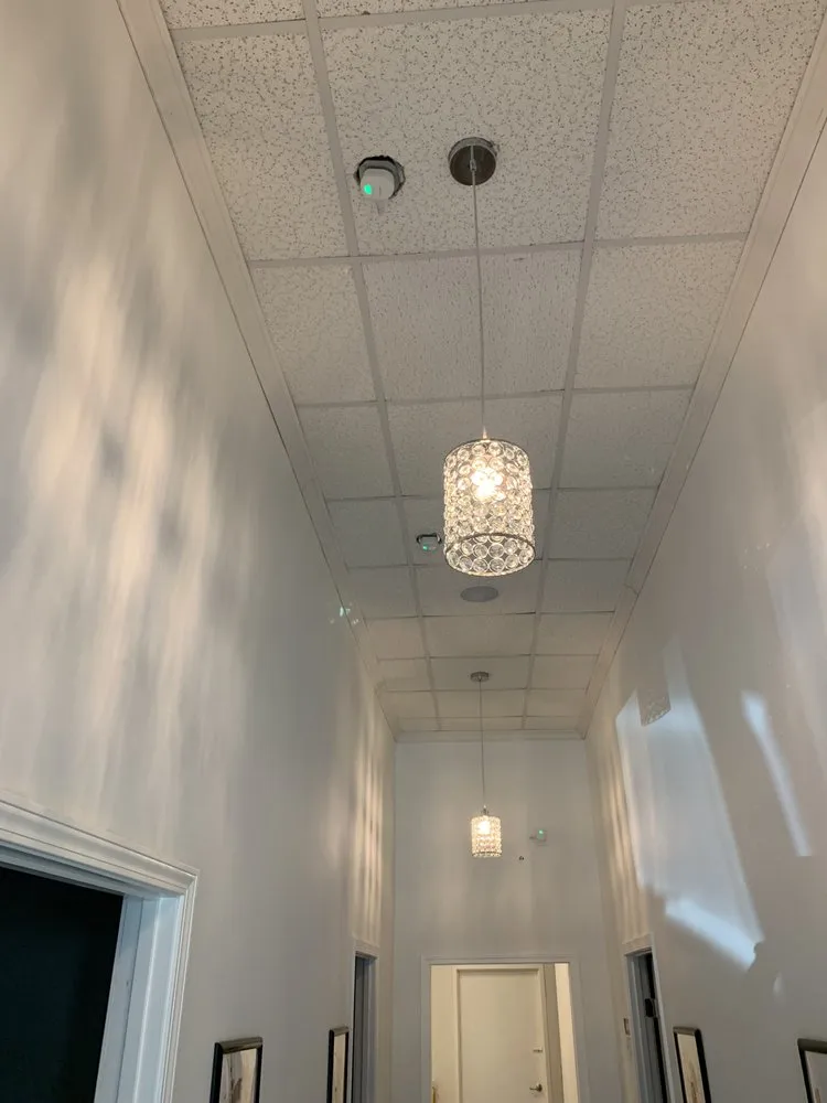 Emergency electrical service for homes in lighting installation,  by 