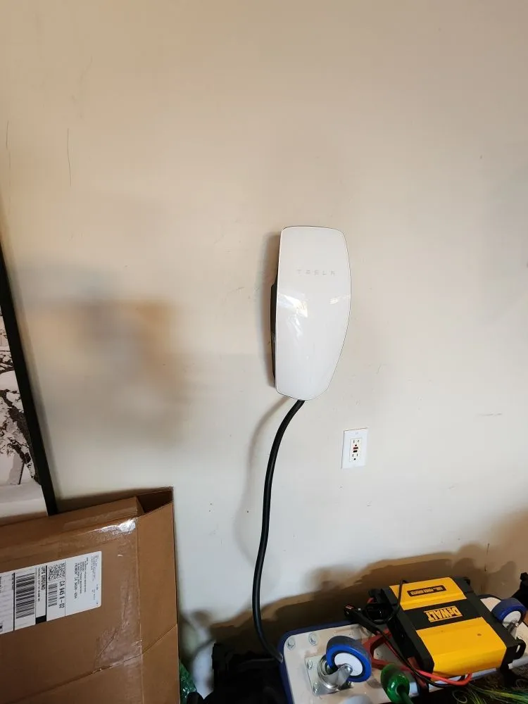 Expert electrician providing lighting installation in ,