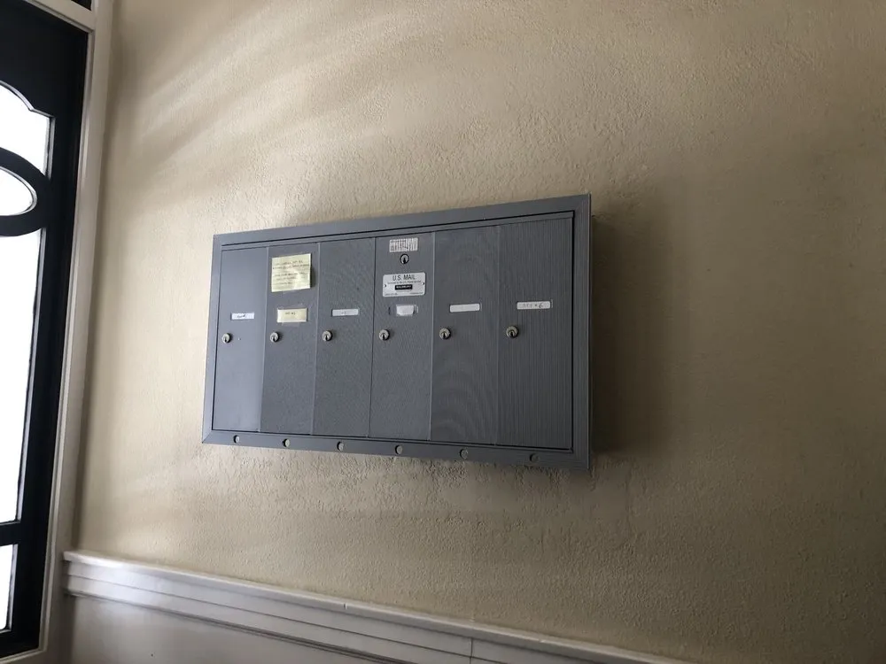 Affordable electrician providing lighting installation in , 