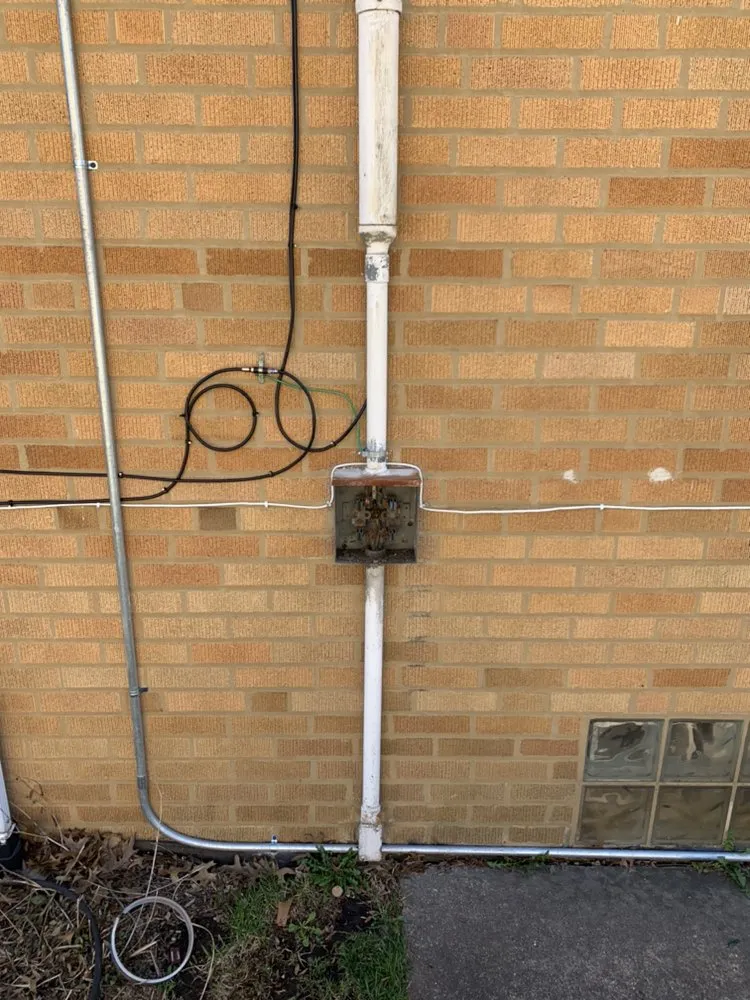 Slide of Steve Ferreira the Electrician