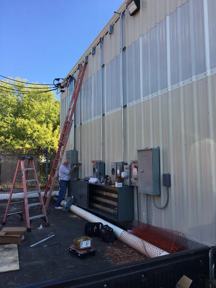 Slide of Steve Freeman Electric