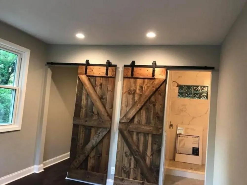 Slide of Steve Tomlin Custom Electric