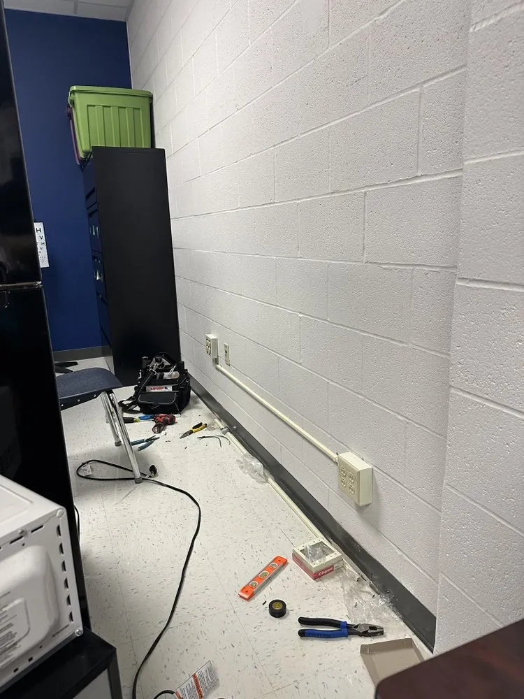 Slide of Steve’s Handyman service