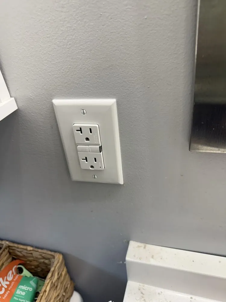 Emergency emergency electrical service in ,  by Steve’s Handyman service