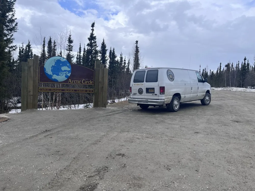 Slide of Stew's Electric & Lighting