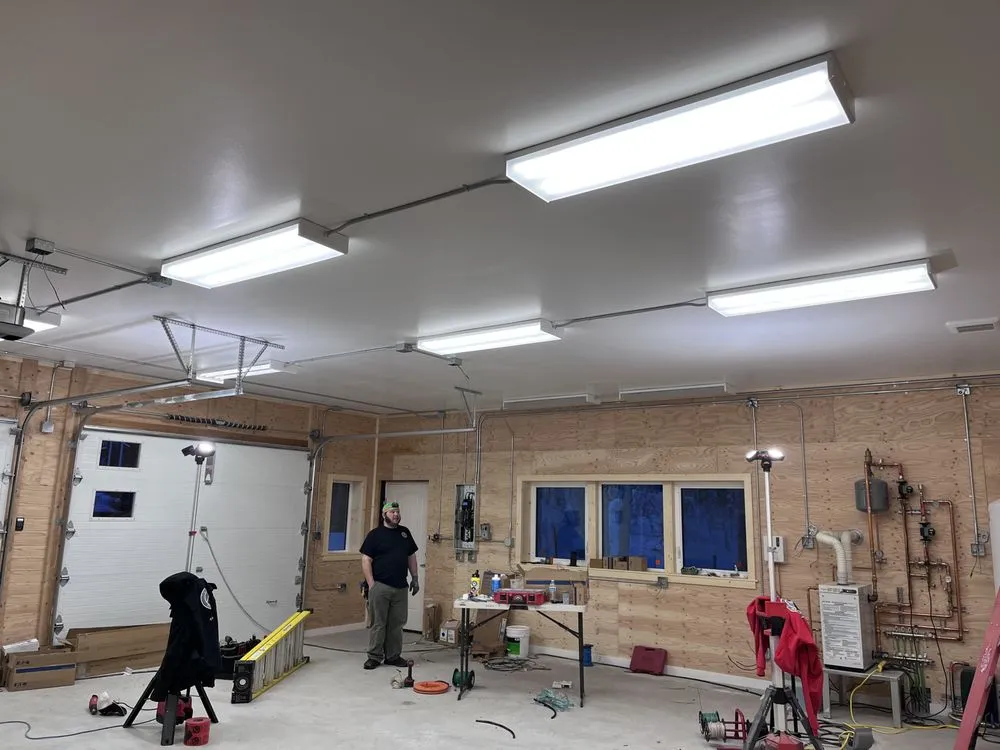 Slide of Stew's Electric & Lighting