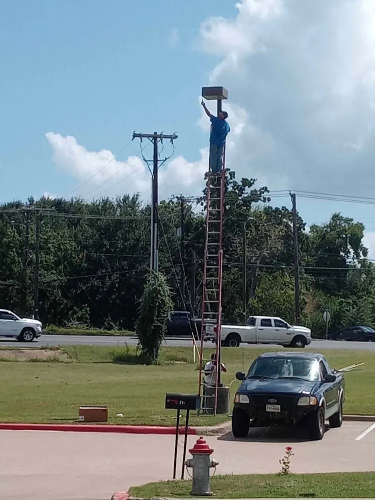 Professional emergency electrical service experts serving ,  - Stiletto's Electrical & Construction