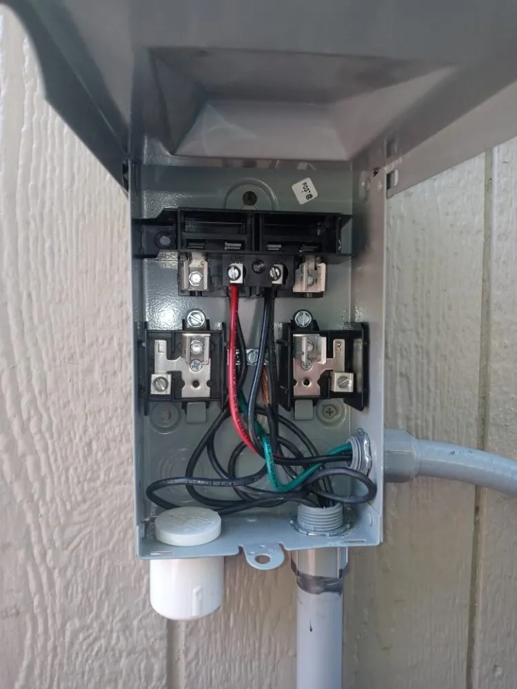 Slide of Stiletto's Electrical & Construction