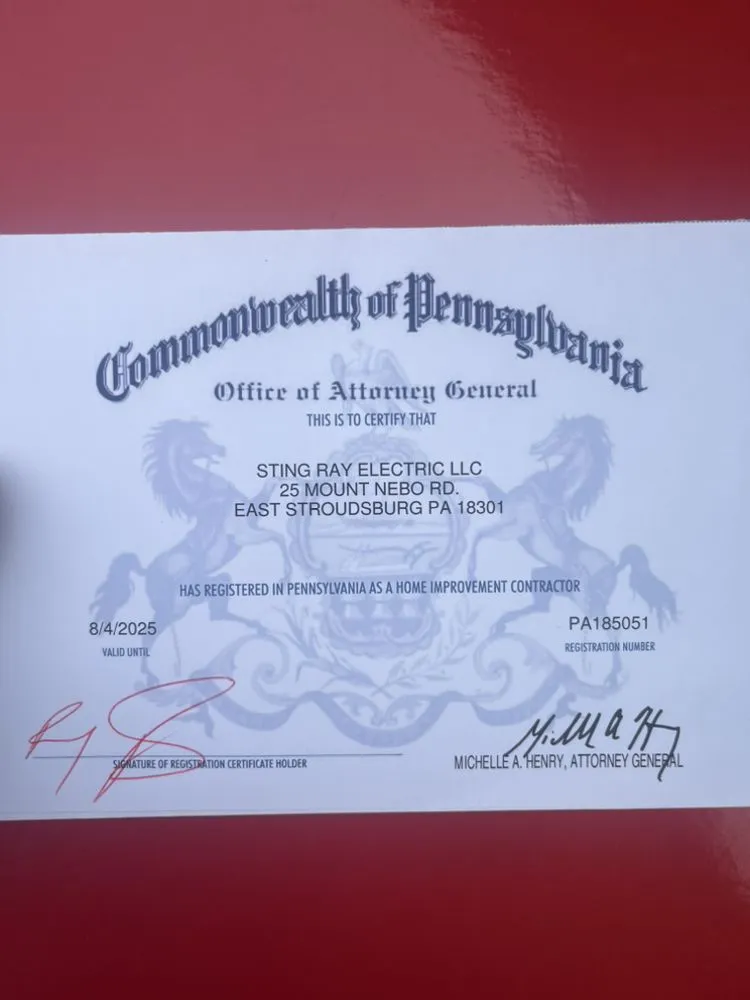 Professional electrician providing electrical repair in , 