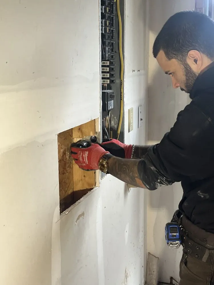 Slide of Sting Ray Electric