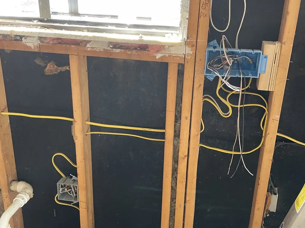 Emergency emergency electrical service experts serving St. Louis, MO - Stl Arch Electric
