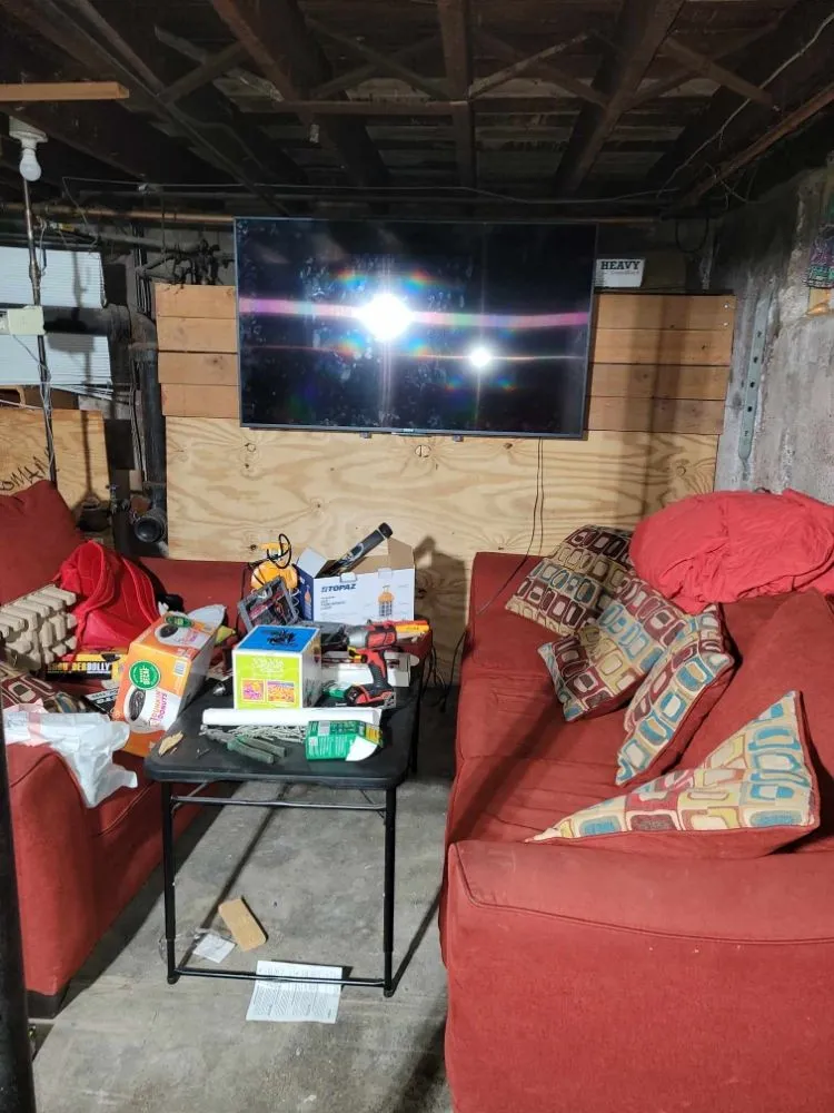 Slide of Storge Electric