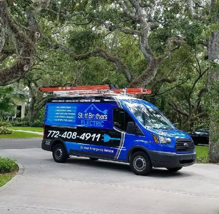 Professional lighting installation service in Port St. Lucie, FL - Stott Brothers Electric